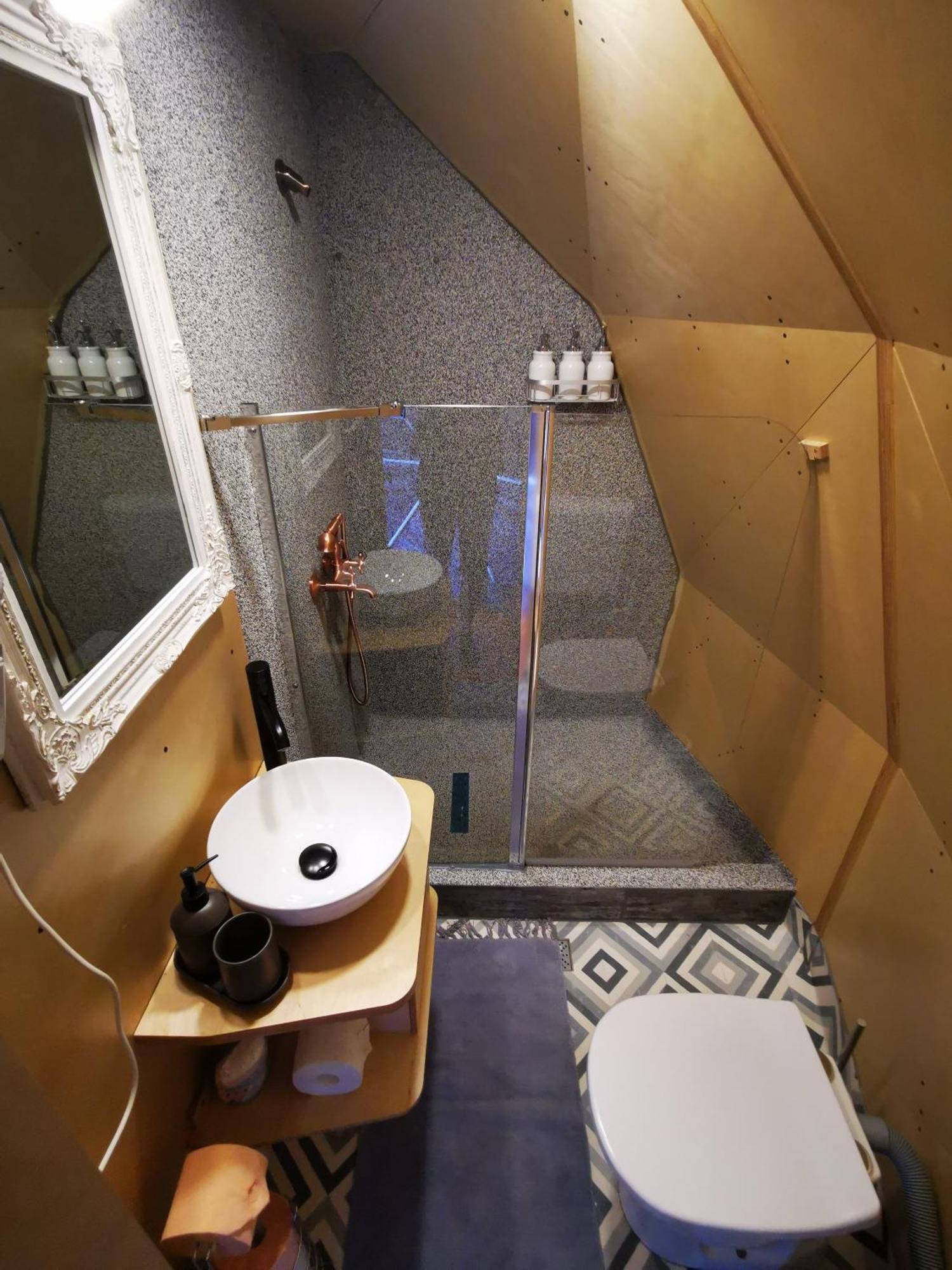 Glamping Zazen Hotel Drumu Carului Buitenkant foto